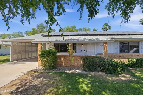 10105 W Kingswood Cir, Sun City, AZ 85351