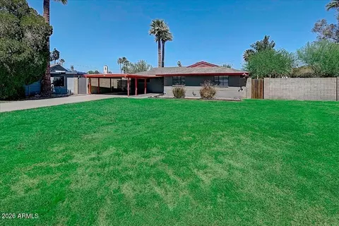 Exterior - 1326 E Avalon Dr, Phoenix, AZ 85014 photo 2 of 11