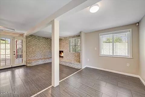 Living - 1326 E Avalon Dr, Phoenix, AZ 85014 photo 7 of 10
