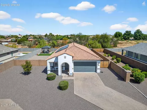 8450 W Medlock Dr, Glendale, AZ 85305