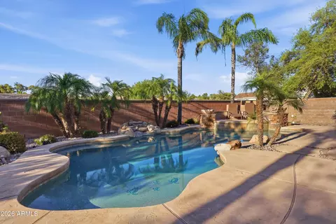 Exterior - 2004 E Canyon Pl, Chandler, AZ 85249 photo 6 of 9