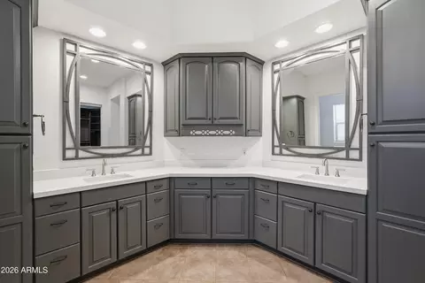 Bath - 2004 E Canyon Pl, Chandler, AZ 85249 photo 1 of 7