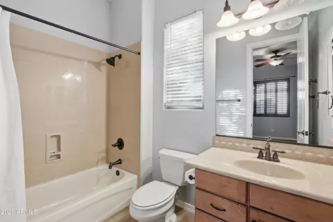 Bath - 2004 E Canyon Pl, Chandler, AZ 85249 photo 4 of 7