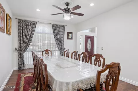 Dining - 3419 E Rosemonte Dr, Phoenix, AZ 85050 photo 2 of 2