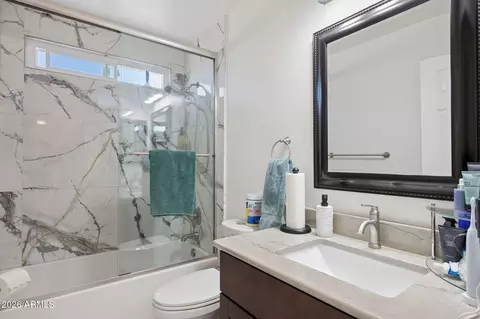 Bath - 3419 E Rosemonte Dr, Phoenix, AZ 85050 photo 4 of 4