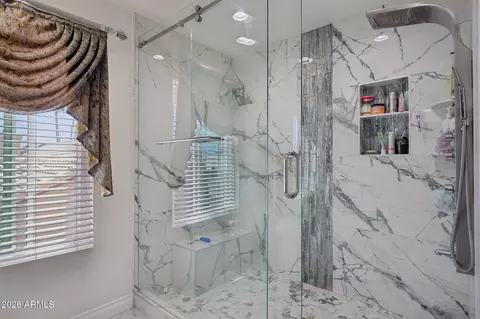 Bath - 3419 E Rosemonte Dr, Phoenix, AZ 85050 photo 3 of 4