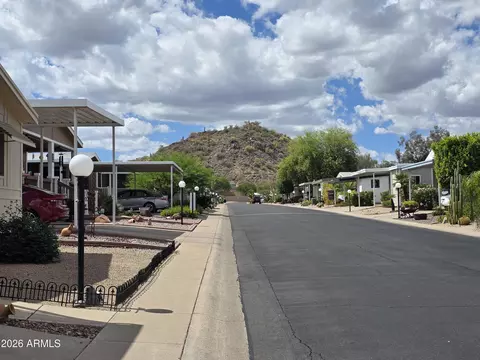 2233 E Behrend Dr #78, Phoenix, AZ 85024