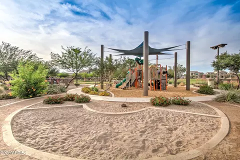 View/Area - 3691 E Alfalfa Dr, Gilbert, AZ 85298 photo 4 of 8