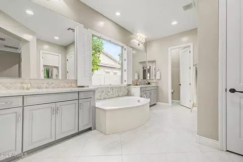 Bath - 3691 E Alfalfa Dr, Gilbert, AZ 85298 photo 1 of 5