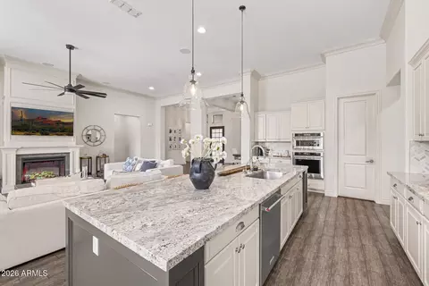 Kitchen - 3691 E Alfalfa Dr, Gilbert, AZ 85298 photo 6 of 7