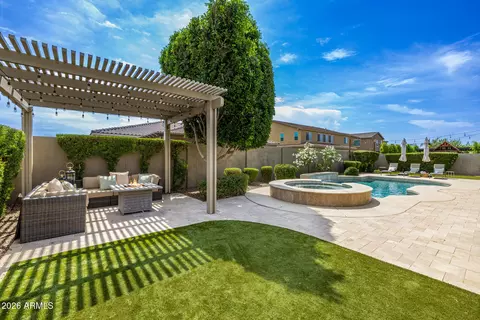 Exterior - 3691 E Alfalfa Dr, Gilbert, AZ 85298 photo 3 of 15