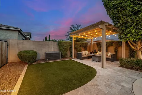 Exterior - 3691 E Alfalfa Dr, Gilbert, AZ 85298 photo 11 of 15