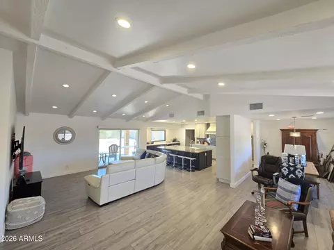 9821 E Becker Ln, Scottsdale, AZ 85260