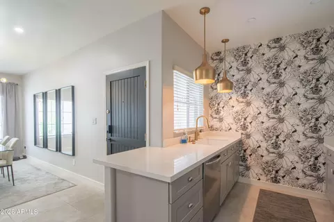 11333 N 92nd St #1075, Scottsdale, AZ 85260