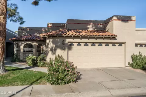 4128 E Paradise Dr, Phoenix, AZ 85028