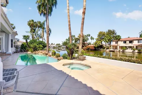 Exterior - 1318 E Treasure Cove Dr, Gilbert, AZ 85234 photo 10 of 10