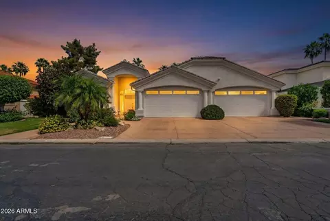 1318 E Treasure Cove Dr, Gilbert, AZ 85234