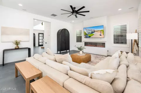 Living - 3520 E Crest Ln, Phoenix, AZ 85050 photo 2 of 3