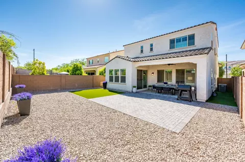 Exterior - 3520 E Crest Ln, Phoenix, AZ 85050 photo 3 of 5