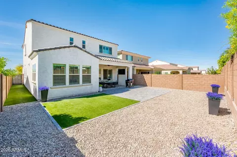 Exterior - 3520 E Crest Ln, Phoenix, AZ 85050 photo 2 of 5