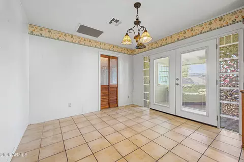 Dining - 8930 W Montecito Ave, Phoenix, AZ 85037 photo 1 of 1