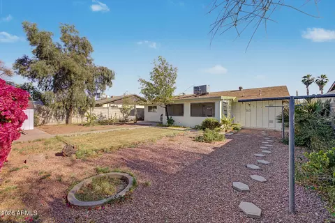 Exterior - 8930 W Montecito Ave, Phoenix, AZ 85037 photo 6 of 8