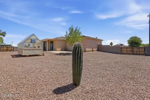 Exterior - 11546 E 4th Ave, Apache Junction, AZ 85120 photo 8 of 14
