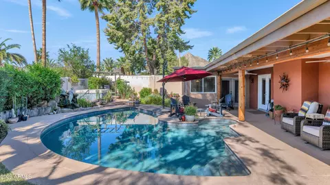 Exterior - 2501 E Yucca St, Phoenix, AZ 85028 photo 4 of 12