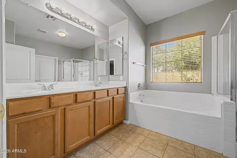 Bath - 3456 E Vernon St, Gilbert, AZ 85298 photo 1 of 3