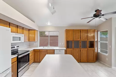 Kitchen - 1269 E Century Ave, Gilbert, AZ 85296 photo 4 of 4