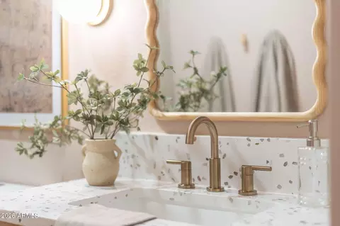 Bath - 1102 E Michigan Ave, Phoenix, AZ 85022 photo 6 of 6