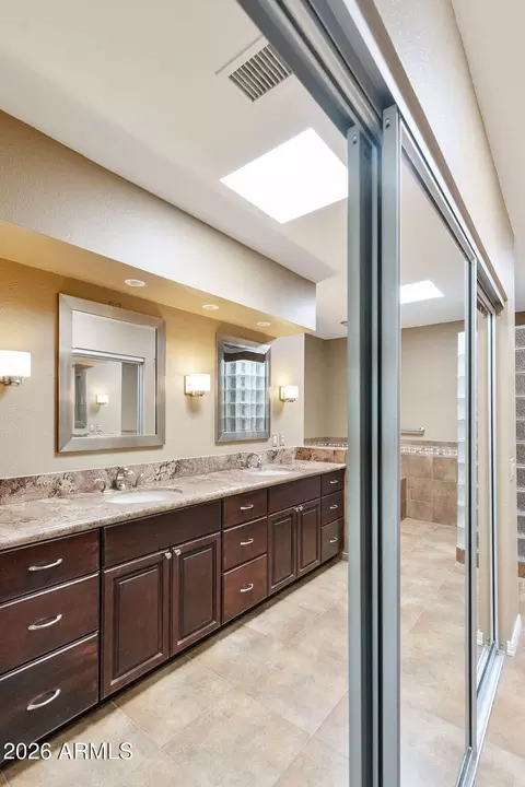 Bath - 10913 E Flintlock Dr, Sun Lakes, AZ 85248 photo 6 of 13