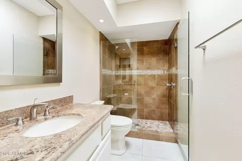 Bath - 10913 E Flintlock Dr, Sun Lakes, AZ 85248 photo 12 of 13
