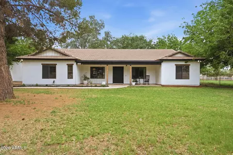1566 E Paint Horse Pl, San Tan Valley, AZ 85140