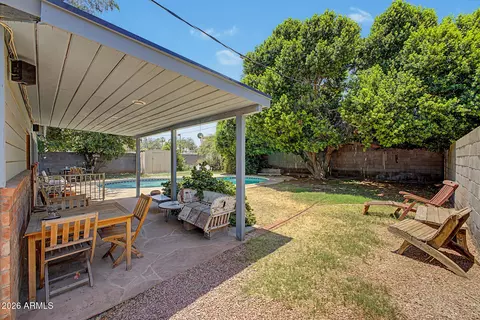 Exterior - 1132 E Flynn Ln, Phoenix, AZ 85014 photo 4 of 10