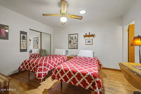 Bedroom - 1132 E Flynn Ln, Phoenix, AZ 85014 photo 4 of 7