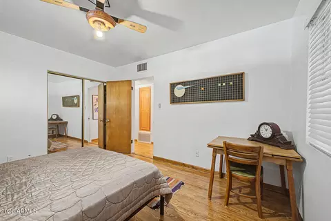 Bedroom - 1132 E Flynn Ln, Phoenix, AZ 85014 photo 7 of 7
