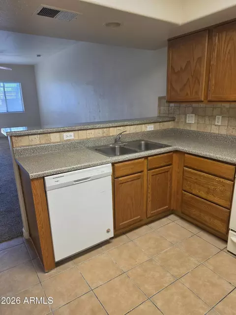 Kitchen - 537 S Delaware Dr #104, Apache Junction, AZ 85120 photo 3 of 3