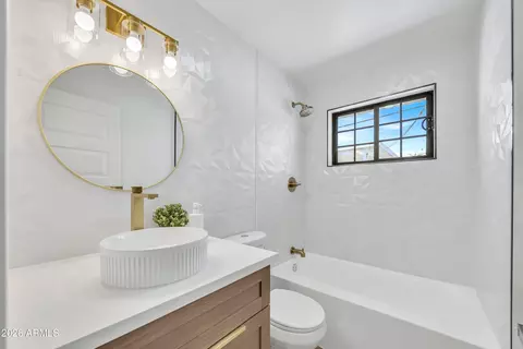 Bath - 3936 E Oak St, Phoenix, AZ 85008 photo 3 of 3