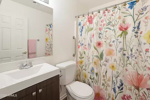 Bath - 344 E Osborn Rd, Phoenix, AZ 85012 photo 1 of 3