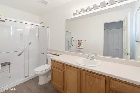 Bath - 344 E Osborn Rd, Phoenix, AZ 85012 photo 2 of 3