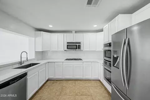 Kitchen - 2601 E Dahlia Dr, Phoenix, AZ 85032 photo 2 of 2