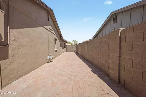 Exterior - 2601 E Dahlia Dr, Phoenix, AZ 85032 photo 7 of 7