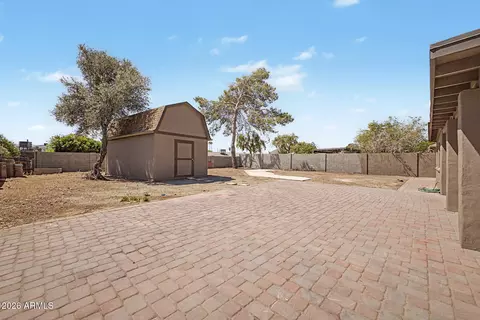 Exterior - 2601 E Dahlia Dr, Phoenix, AZ 85032 photo 4 of 7