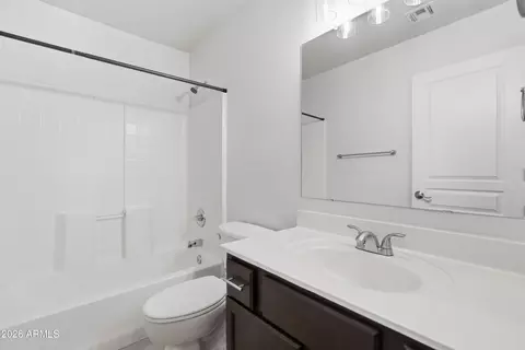 Bath - 1695 E Joseph Way, Gilbert, AZ 85295 photo 3 of 3