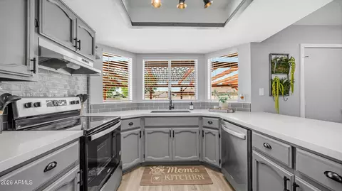 Kitchen - 5532 E Delta Ave, Mesa, AZ 85206 photo 3 of 5