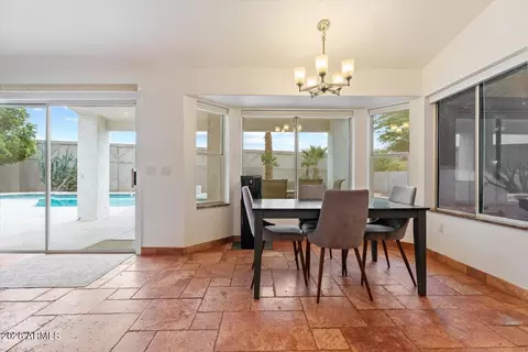 Dining - 949 E Knoll St, Mesa, AZ 85203 photo 1 of 1