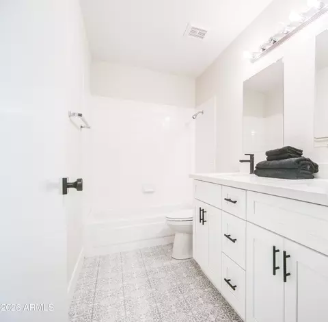 5241 Elena Cir, Mesa, AZ 85206 photo 10