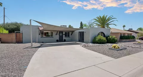 8319 E Bonnie Rose Ave, Scottsdale, AZ 85250