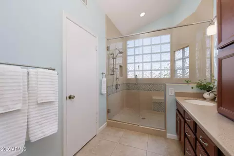 Bath - 4183 E Cholla Canyon Dr, Phoenix, AZ 85044 photo 1 of 4